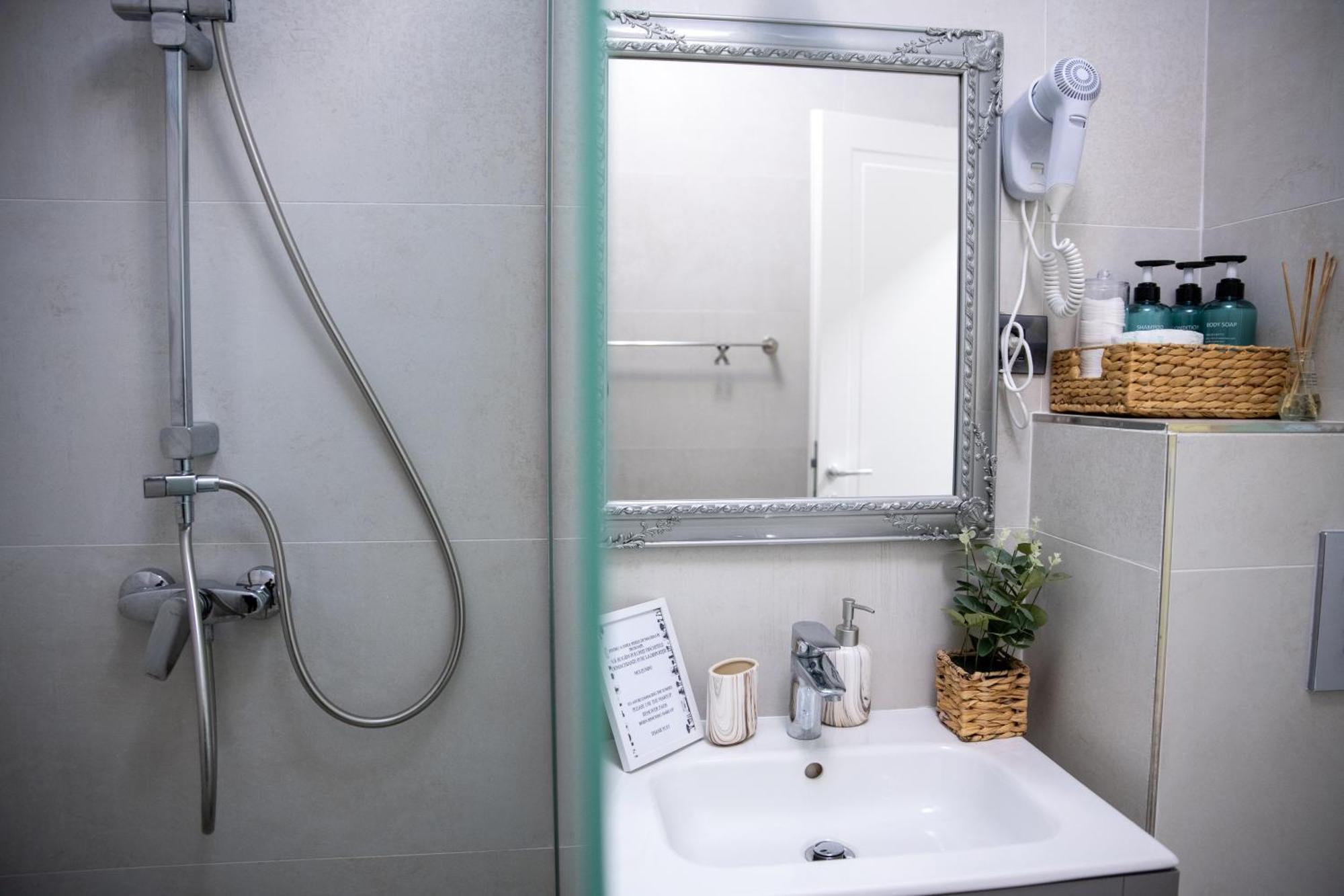 Anais Apartment Mamaia